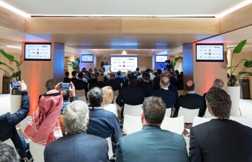 نادي الأنصار يشارك راعياً في منتدى الشرق الأوسط للاستثمار الرياضي في مدريد